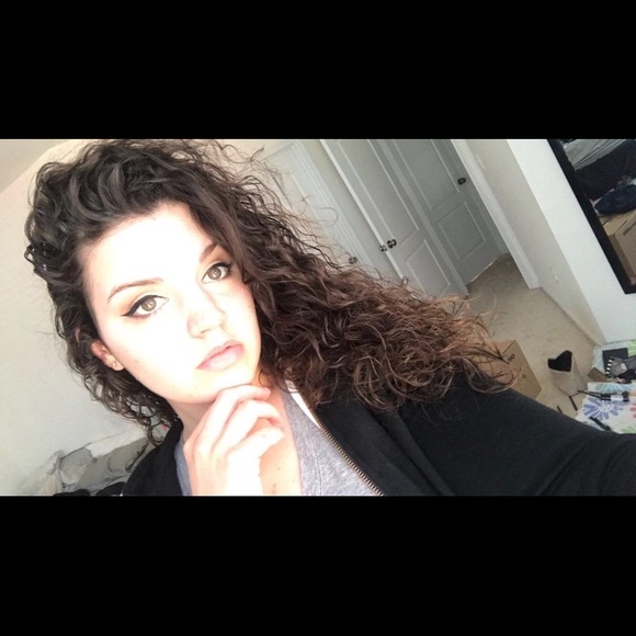 Meet your Posher, Jamie - Picture 1 of 1